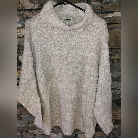 Free People alpaca sweater, tan long sleeve oversized, good condition - Picture 12 of 12
